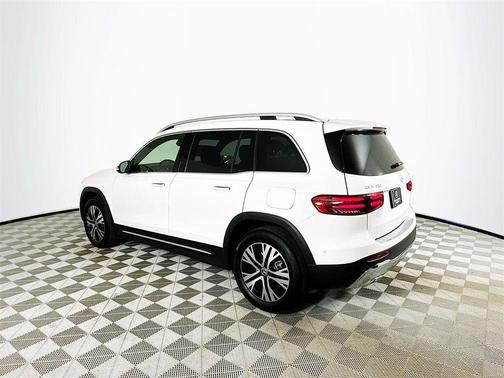 2026 Mercedes-Benz GLB 250 Base 4MATIC