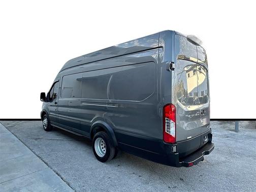2022 Ford Transit-350 Base