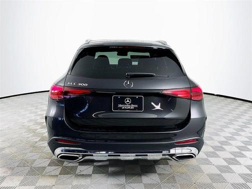 2025 Mercedes-Benz GLC 300 Base