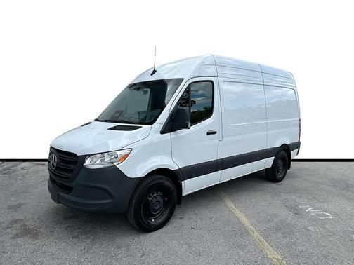 2026 Mercedes-Benz Sprinter 2500 Standard Roof