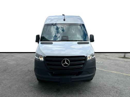 2026 Mercedes-Benz Sprinter 2500 Standard Roof