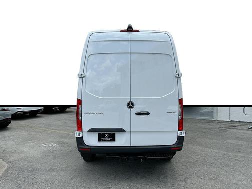 2026 Mercedes-Benz Sprinter 2500 Standard Roof