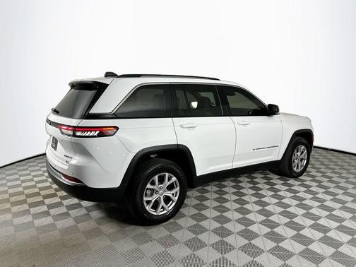 Bright White Clearcoat 2022 Jeep Grand Cherokee Limited