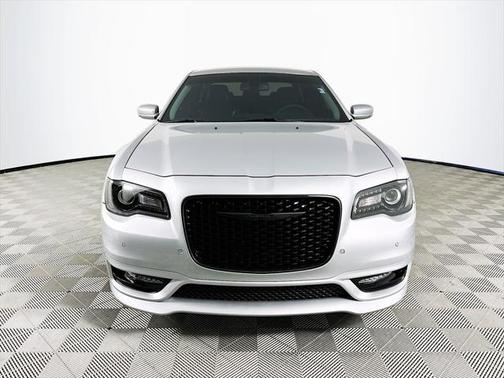 2022 Chrysler 300 Touring