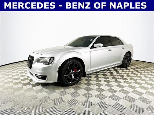 2022 Chrysler 300 Touring