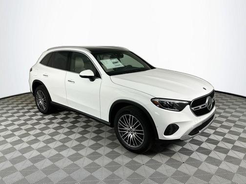 Polar White 2026 Mercedes-Benz GLC 300 Base