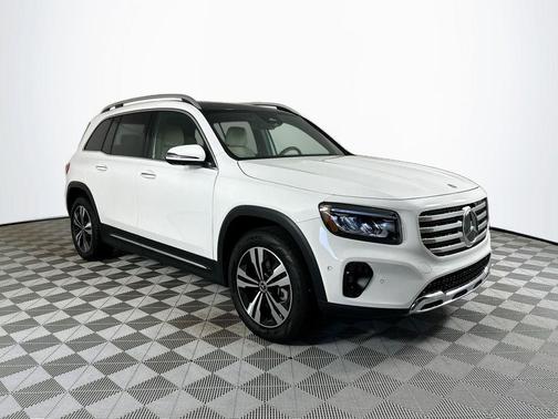 Polar White 2026 Mercedes-Benz GLB 250 Base