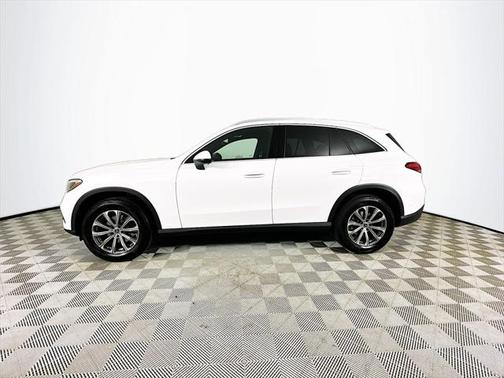2025 Mercedes-Benz GLC 300 4MATIC