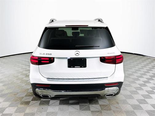 2026 Mercedes-Benz GLB 250 Base 4MATIC