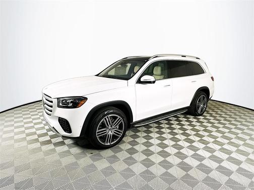 2026 Mercedes-Benz GLS 450 