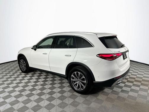 Polar White 2023 Mercedes-Benz GLC 300 Base