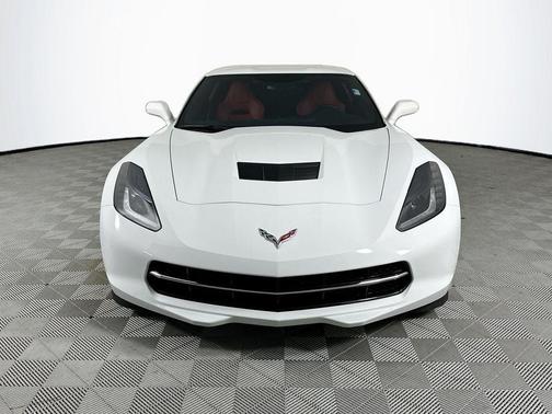 Arctic White 2019 Chevrolet Corvette Stingray