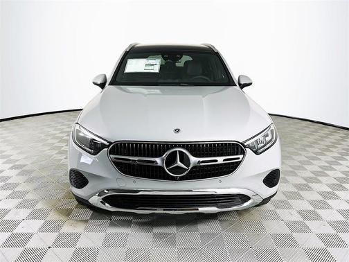 2026 Mercedes-Benz GLC 300 Base 4MATIC