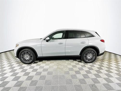 2026 Mercedes-Benz GLC 300 Base