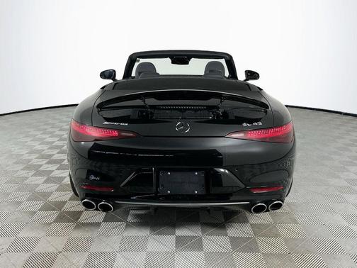 Obsidian Black Metallic 2023 Mercedes-Benz AMG SL 43 Base