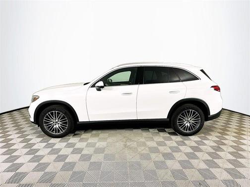 2026 Mercedes-Benz GLC 300 Base