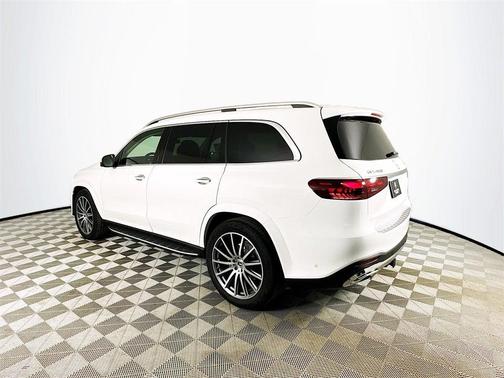 2026 Mercedes-Benz GLS 450