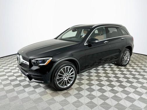 Black 2022 Mercedes-Benz GLC 300 Base 4MATIC