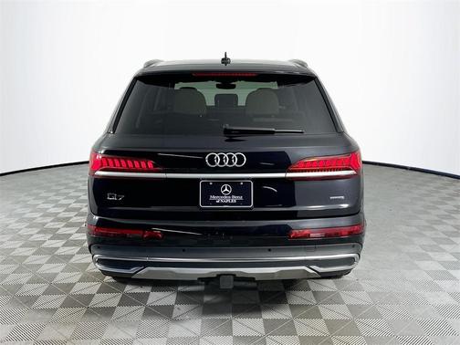 2020 Audi Q7 55 Premium Plus