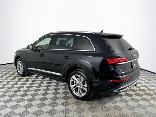 2020 Audi Q7 55 Premium Plus