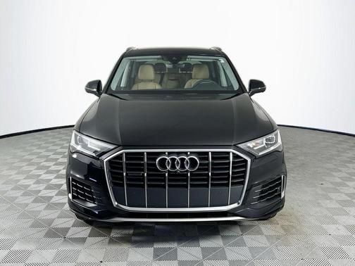 2020 Audi Q7 55 Premium Plus