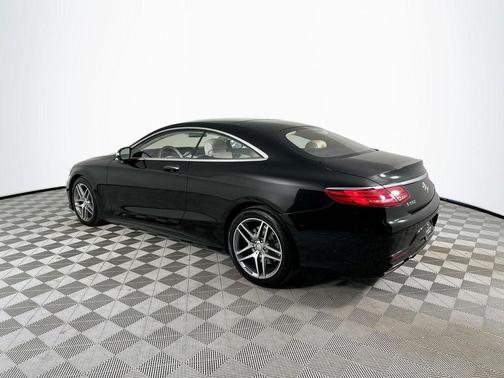 Obsidian Black Metallic 2015 Mercedes-Benz S-Class S 550 4MATIC