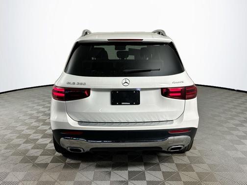 Polar White 2026 Mercedes-Benz GLB 250 Base 4MATIC