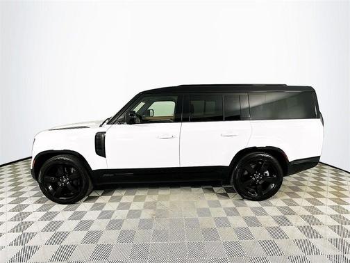 2023 Land Rover Defender X-Dynamic SE