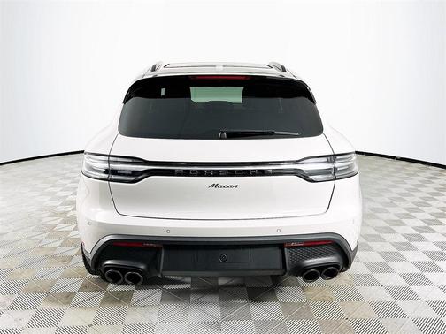 2024 Porsche Macan T