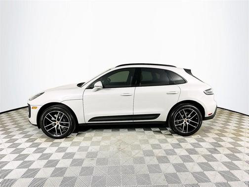 2024 Porsche Macan T