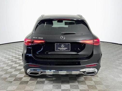 2026 Mercedes-Benz GLC 300 Base
