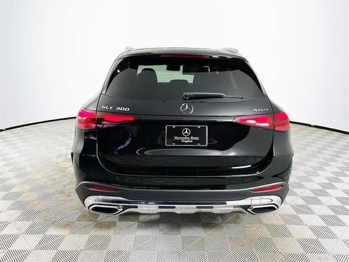 2025 Mercedes-Benz GLC 300 Base 4MATIC