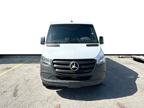 2025 Mercedes-Benz Sprinter 2500 Standard Roof
