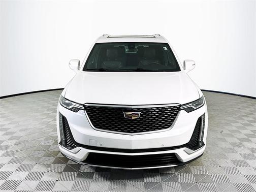 2022 Cadillac XT6 Premium Luxury FWD