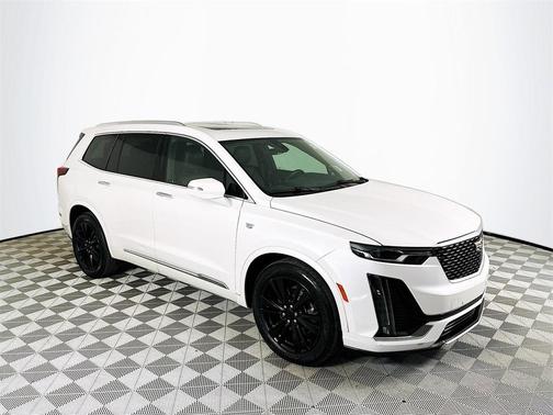 2022 Cadillac XT6 Premium Luxury FWD