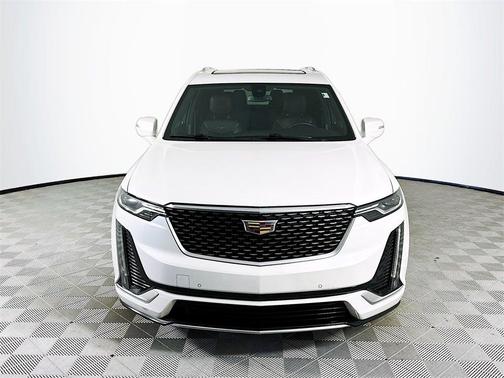 2022 Cadillac XT6 Premium Luxury FWD