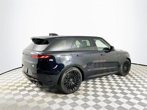2025 Land Rover Range Rover Sport P635 SV Edition Two