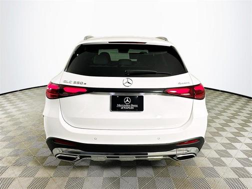 2026 Mercedes-Benz GLC 350e 