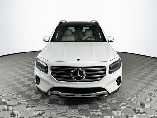 Polar White 2026 Mercedes-Benz GLB 250 Base
