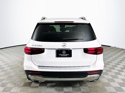 Polar White 2026 Mercedes-Benz GLB 250 Base