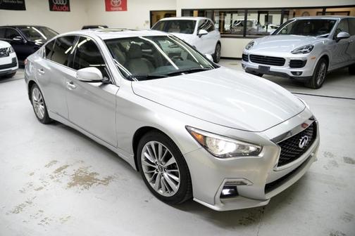 Photo 1 of 32 of 2018 INFINITI Q50 3.0t LUXE
