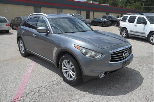 2016 INFINITI QX70 Base