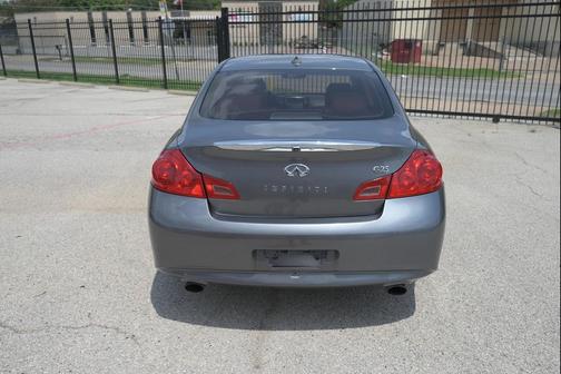 2011 INFINITI G25 Journey