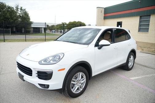 2016 Porsche Cayenne Base