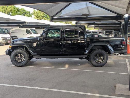 2025 Jeep Gladiator High Tide