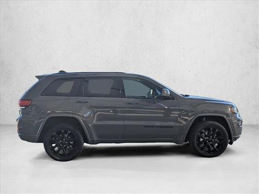 2021 Jeep Grand Cherokee Laredo