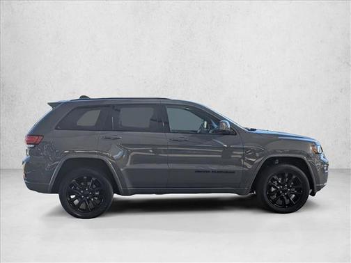 2021 Jeep Grand Cherokee Laredo