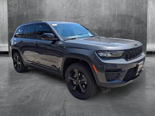 2025 Jeep Grand Cherokee Altitude