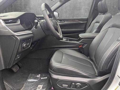 2025 Jeep Grand Cherokee 4xe Base