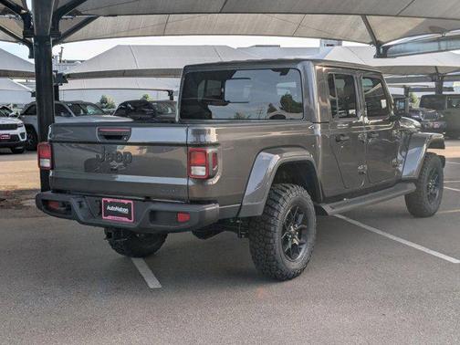 2025 Jeep Gladiator High Tide